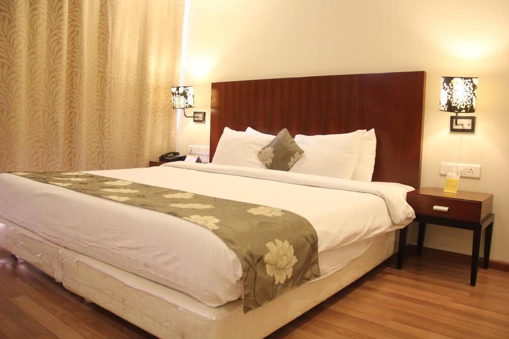 Hotel Sparkling Pearl, Aurangabad, India - YouTube